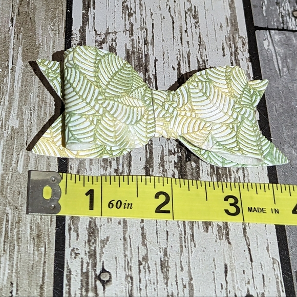 2 for $4 Item: Faux Leather Bow Hair Clip Set NEW! - Picture 5 of 6